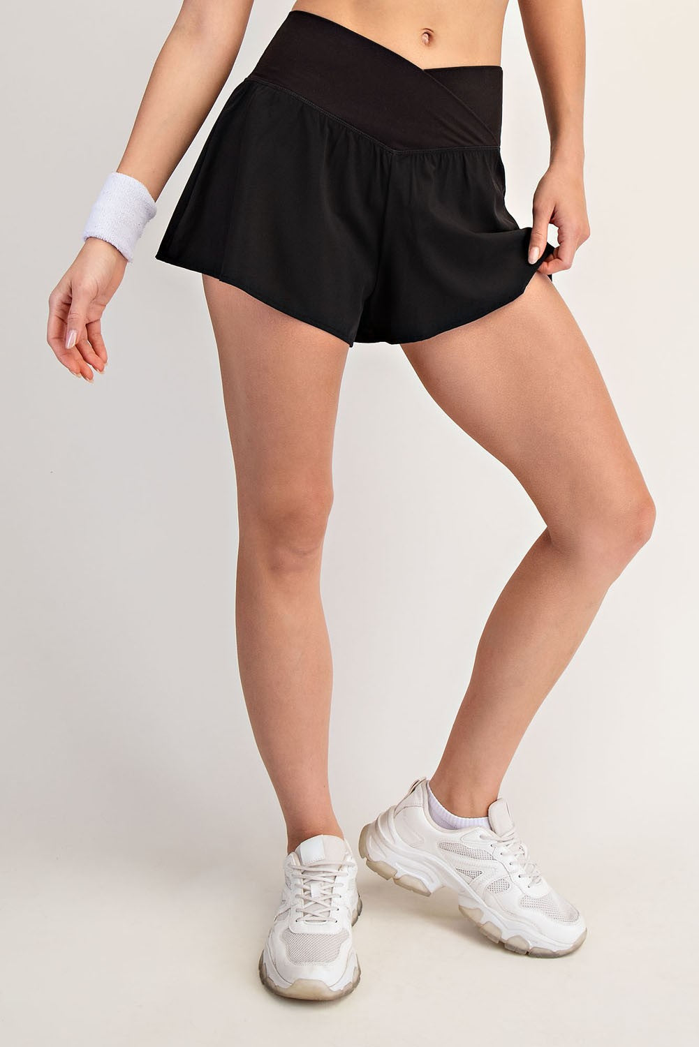 Match Day Crossover Flared Active Shorts in Black, photo 1