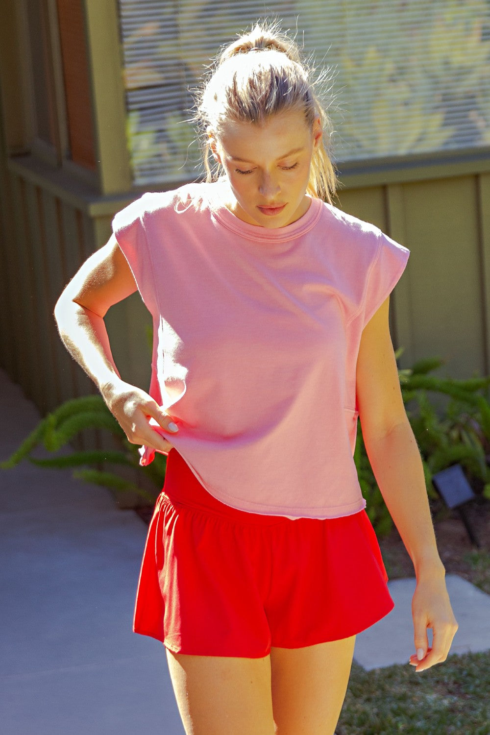Match Day Crossover Flared Active Shorts in True Red, photo 2