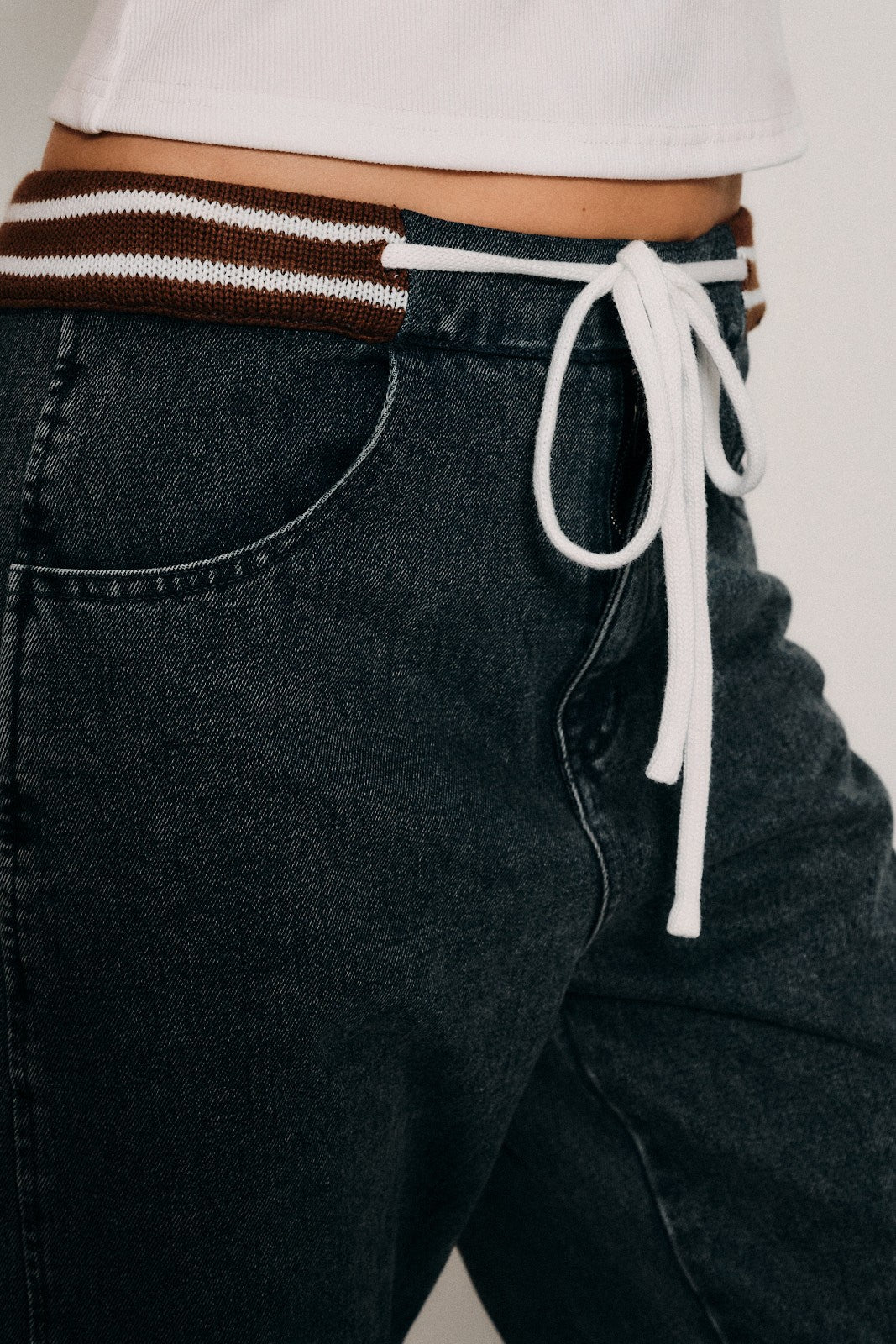 Morrow Knit Waist Barrel Jeans - Denim
