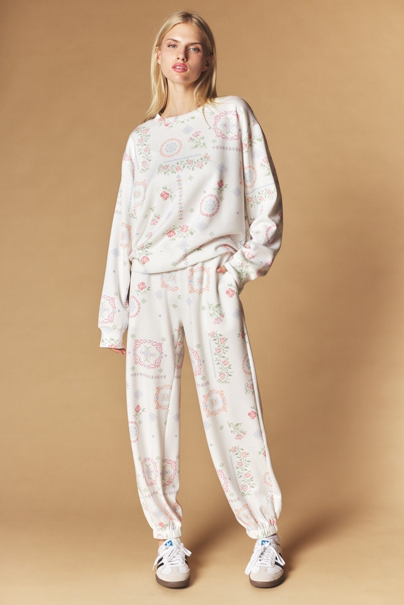 Needlework Floral Lounge Set - Westly