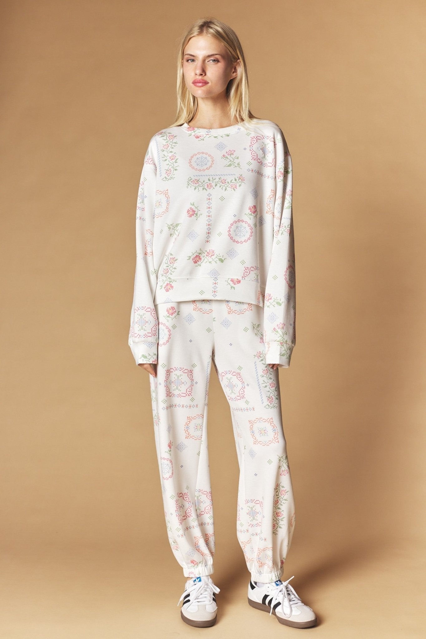 Needlework Floral Lounge Set - Westly