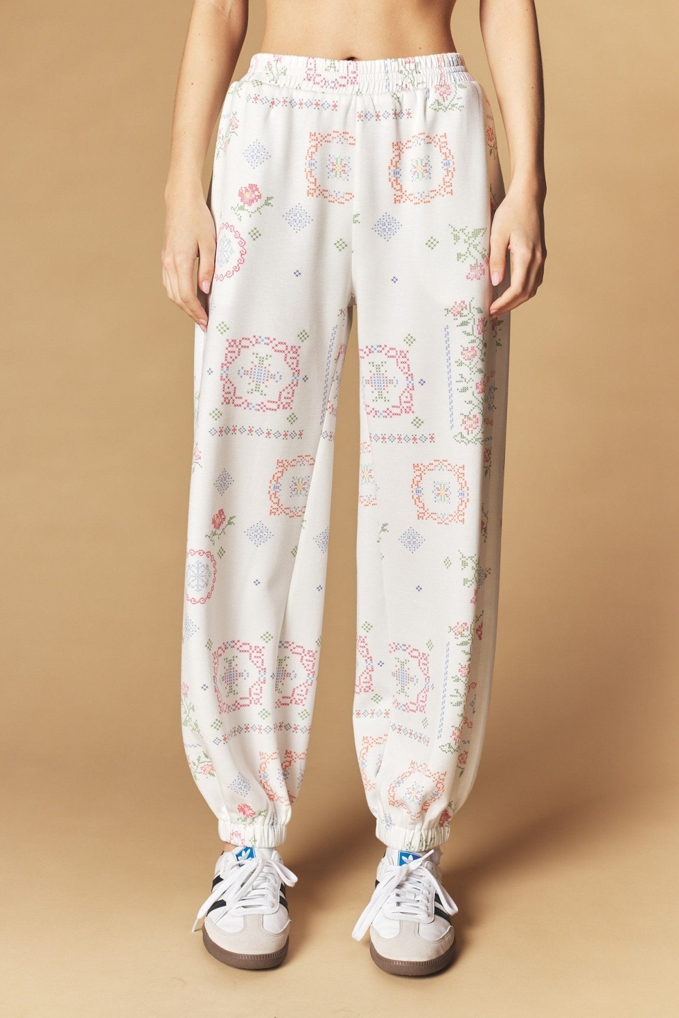 Needlework Floral Lounge Set - Westly