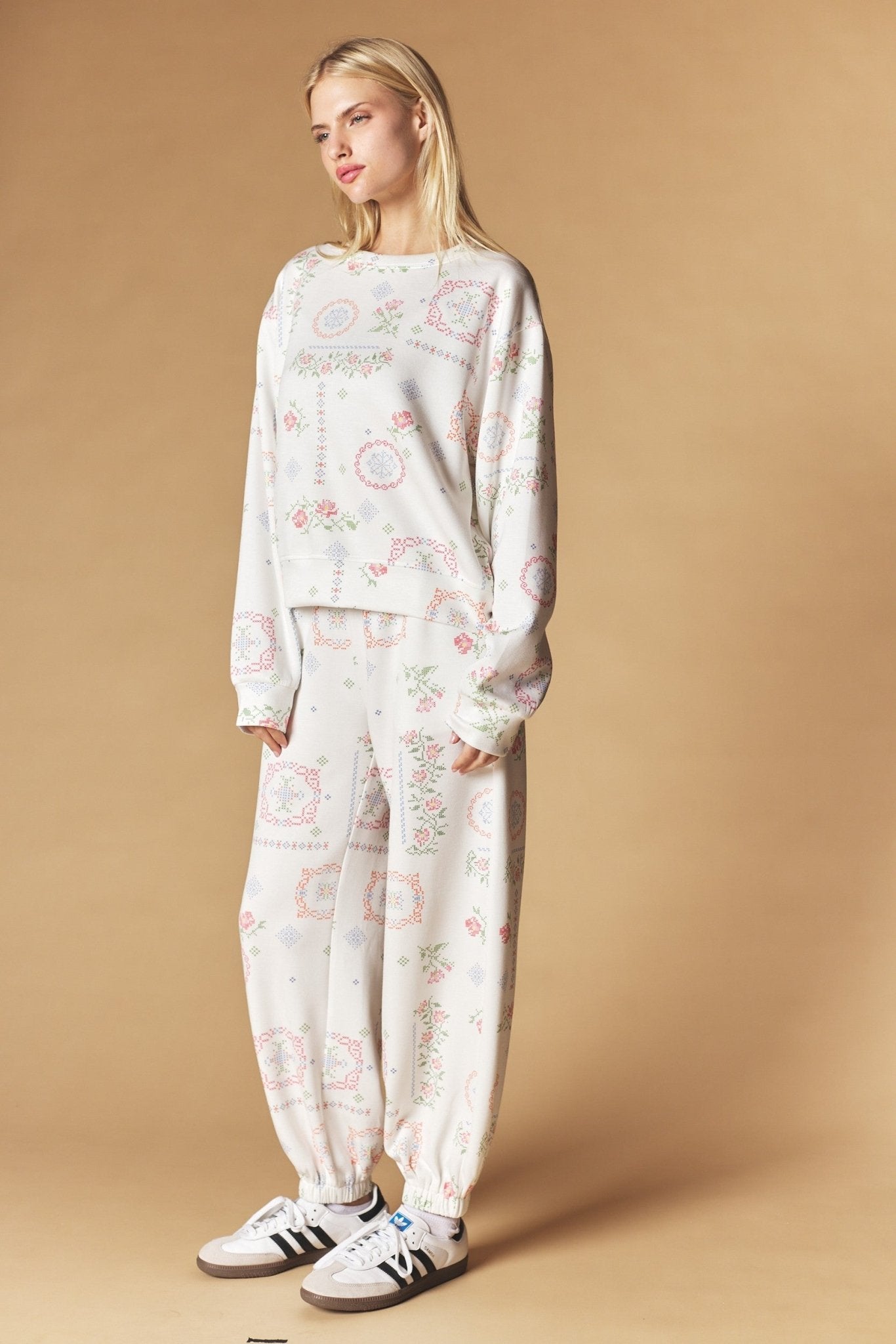Needlework Floral Lounge Set - Westly