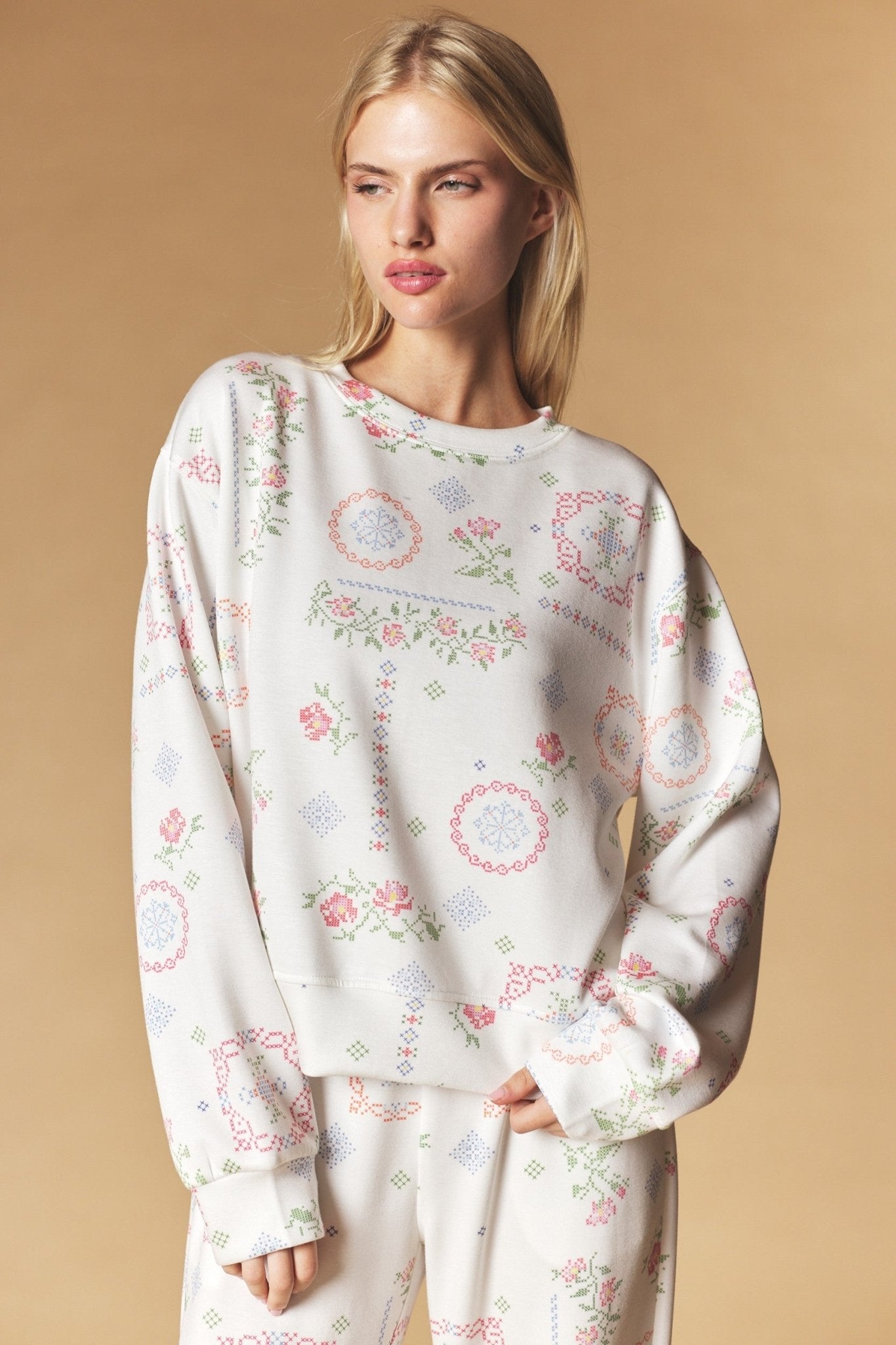 Needlework Floral Lounge Set - Westly