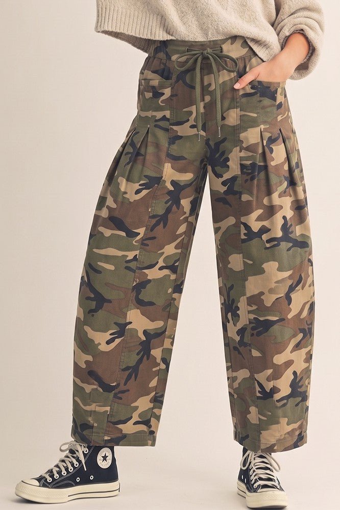 Outlander Relaxed Washed Wide Leg Camo Pants - Westly