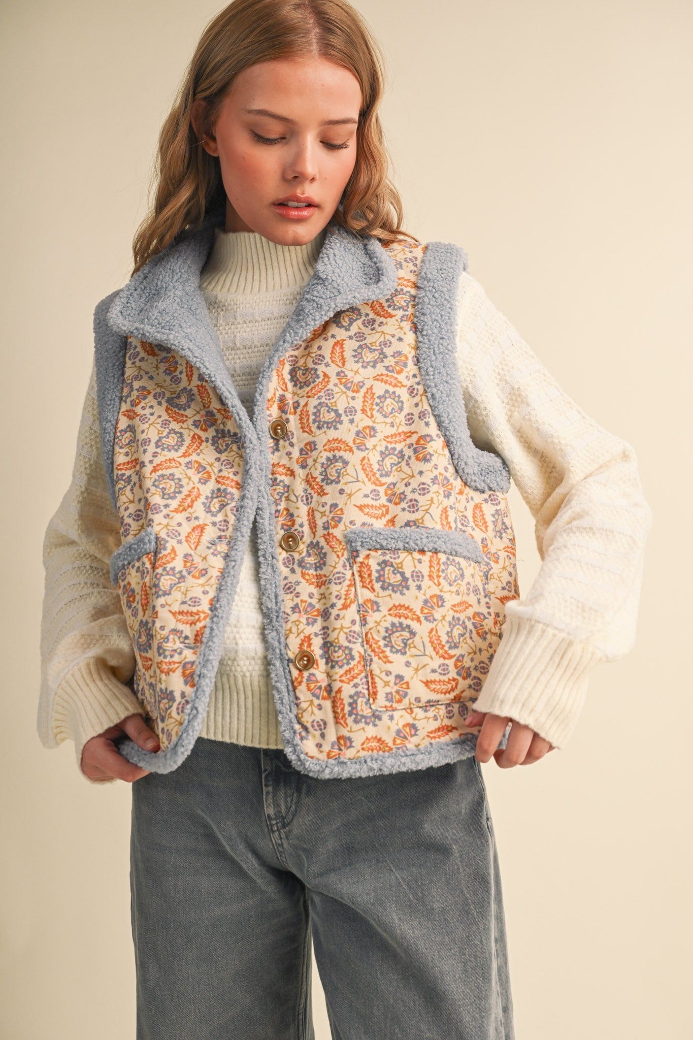 Paisley Passage Sherpa Lined Paisley Vest in Cream Paisley, photo 3