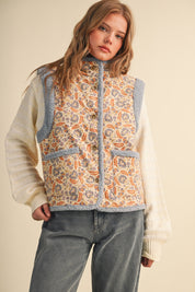 Paisley Passage Sherpa Lined Paisley Vest in Cream Paisley, photo 7