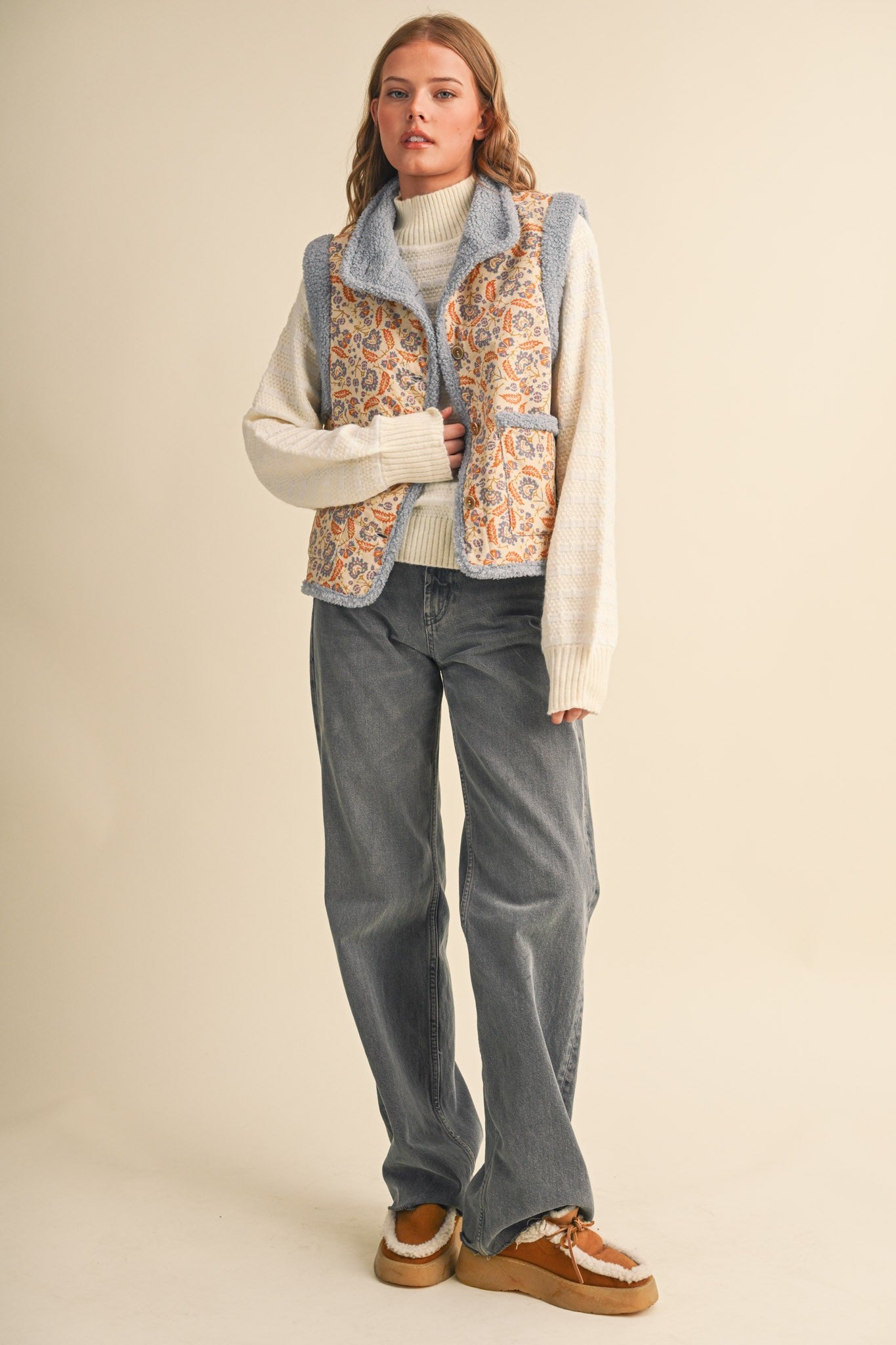 Paisley Passage Sherpa Lined Paisley Vest in Cream Paisley, photo 12