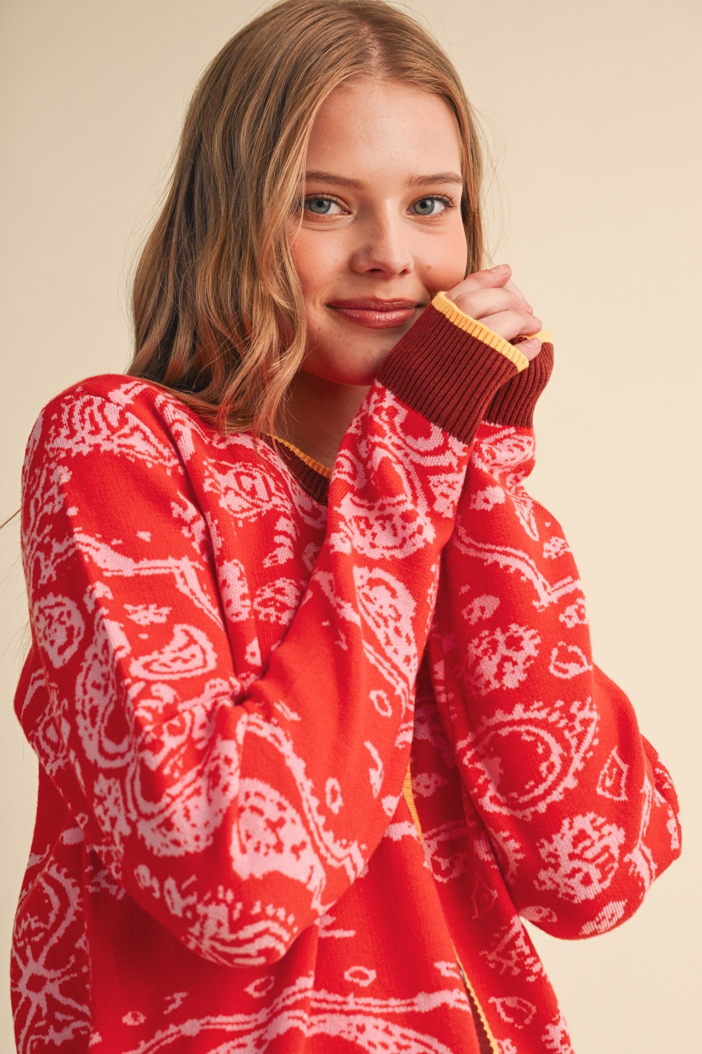 Paisley Portrait Contrast Trim Paisley Cardigan in Poppy Red, photo 7