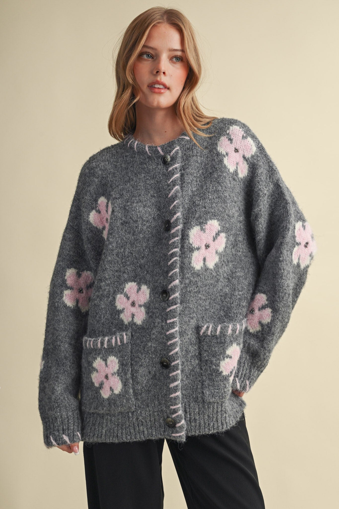 Petal Patches Blanket Stitch Floral Cardigan in Dark Grey Pink, photo 2