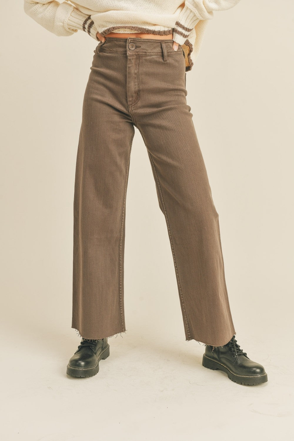 Plainview Raw Hem Wide Leg Jeans - Brown