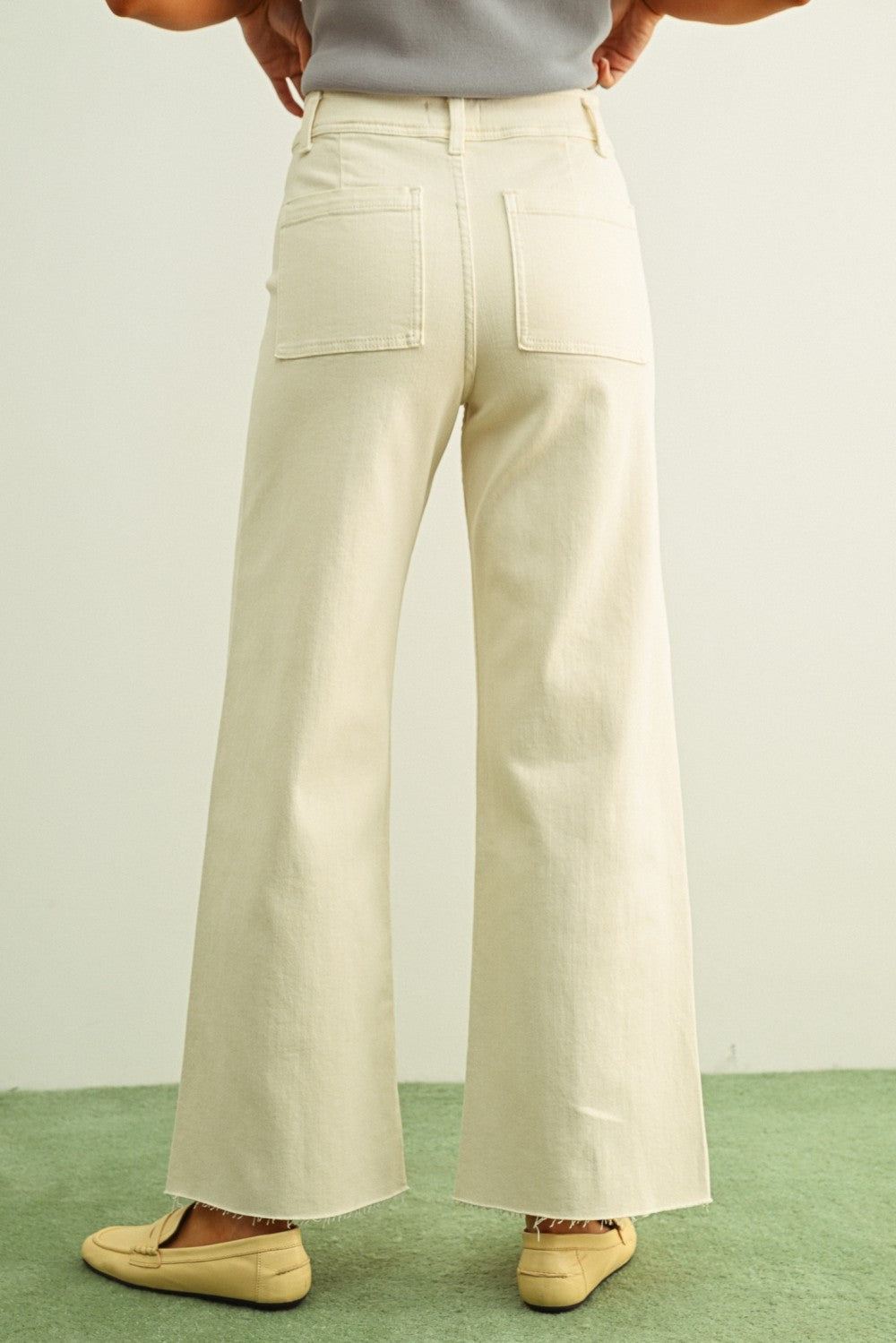 Plainview Raw Hem Wide Leg Jeans - Ecru