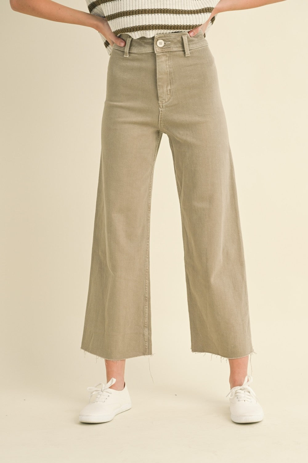 Plainview Raw Hem Wide Leg Jeans - Stone