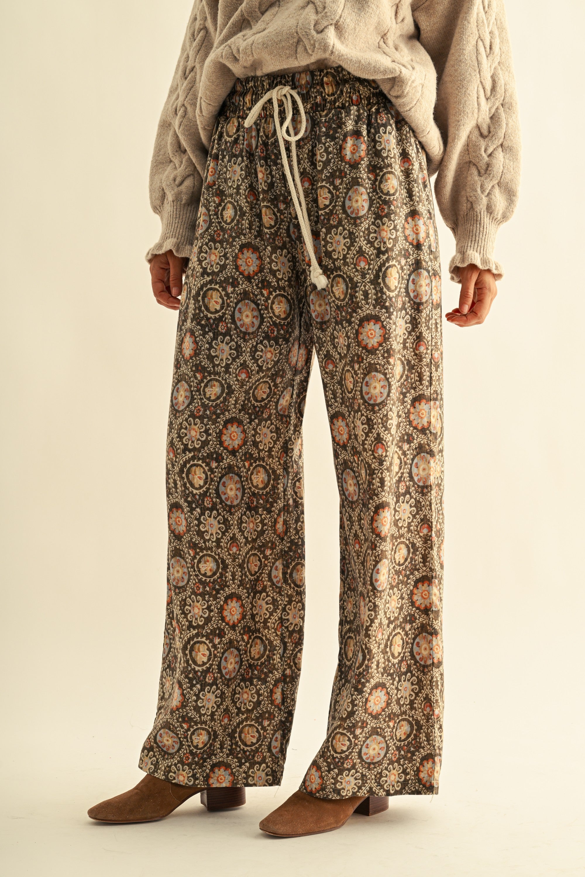 Print Atlas Linen Blend Wide Leg Pants in Burnt Olive - product photo 3