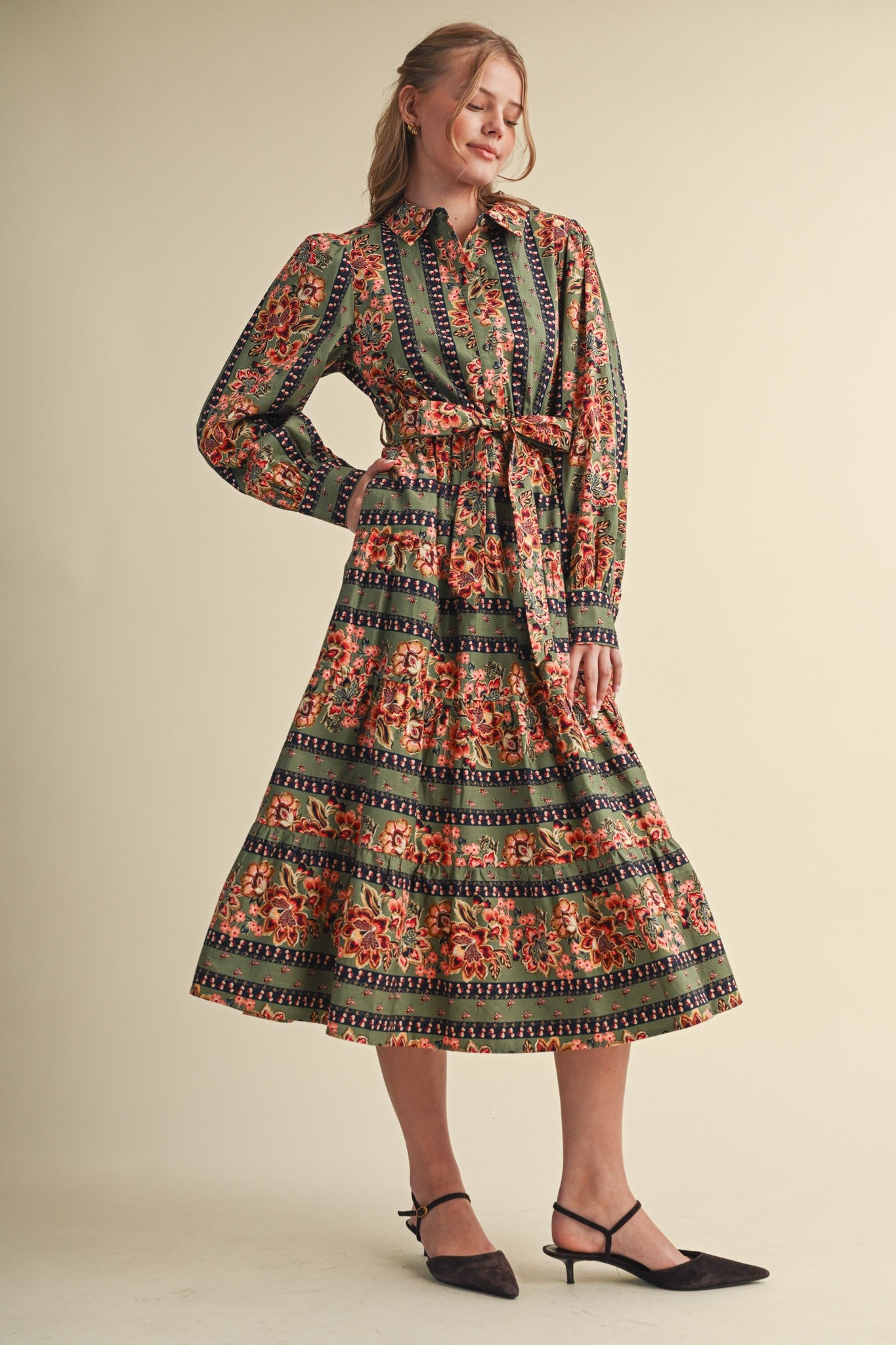Printed Reverie Belted Floral Midi Dress in Dusty Blue Floral, photo 4