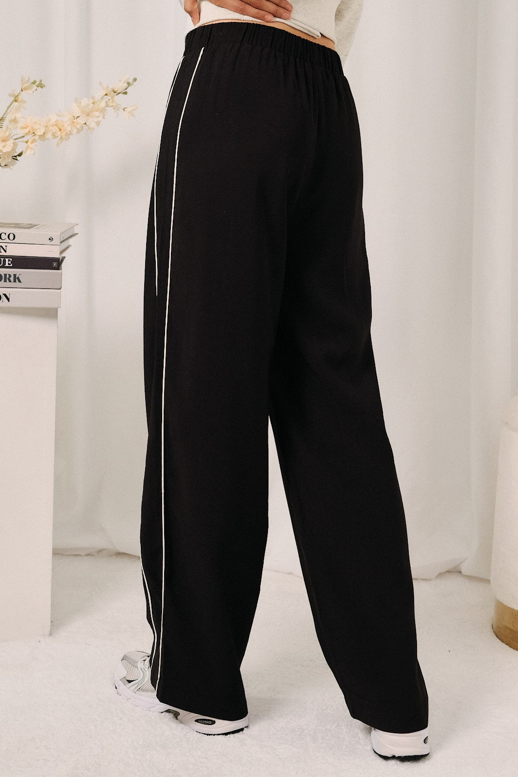 Quick Change Contrast Piping Wide Leg Pants - Westly