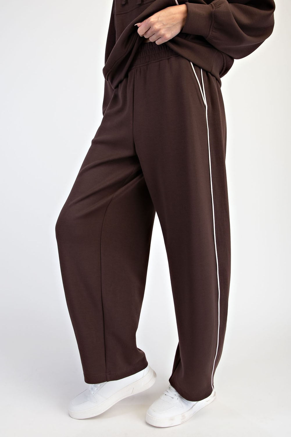 Rally Point Piped Scuba Lounge Pants in Espresso Mocha Cream, photo 3