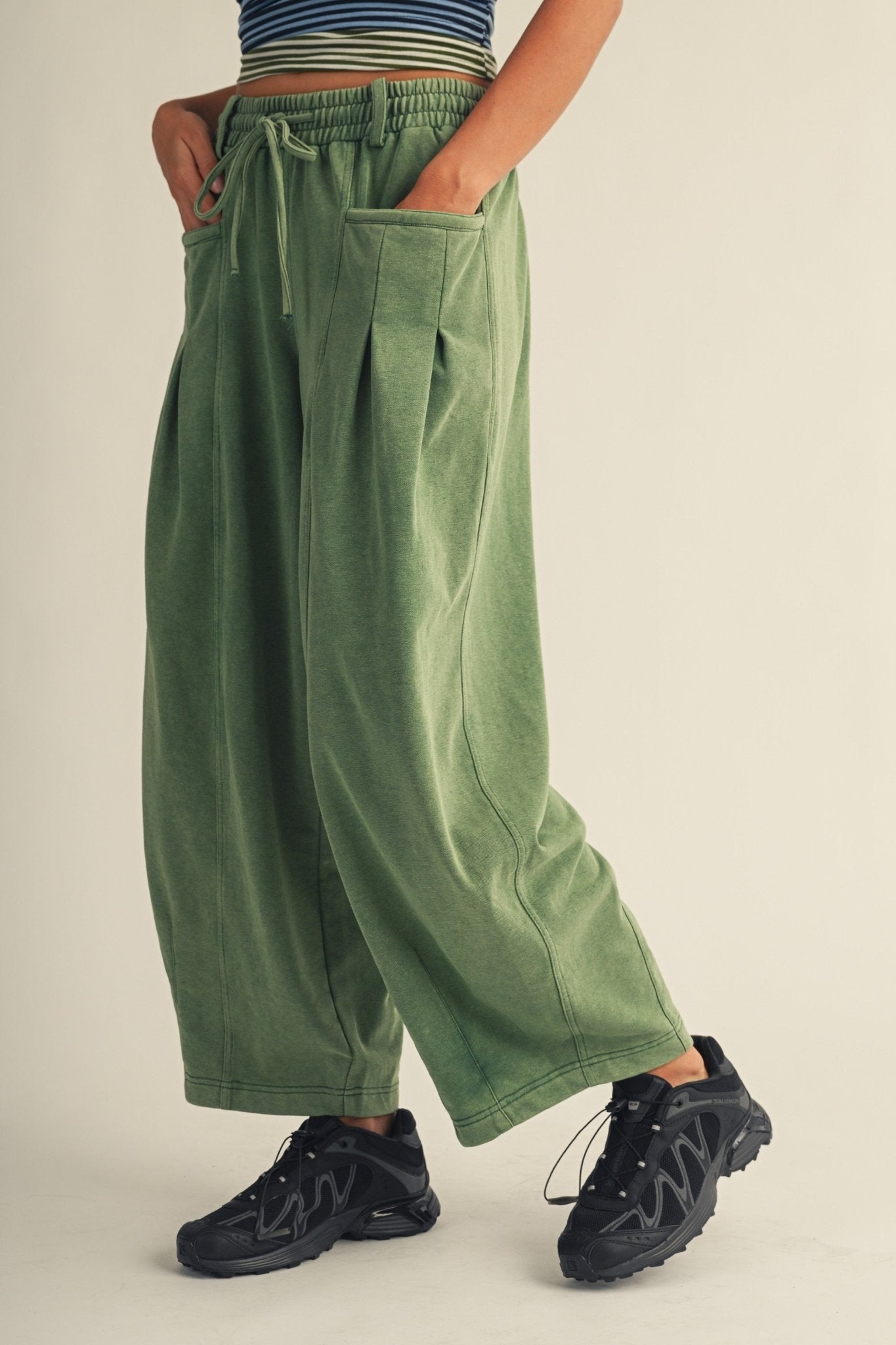 Rhodes Smocked Waist Balloon Barrel Pants - Westly