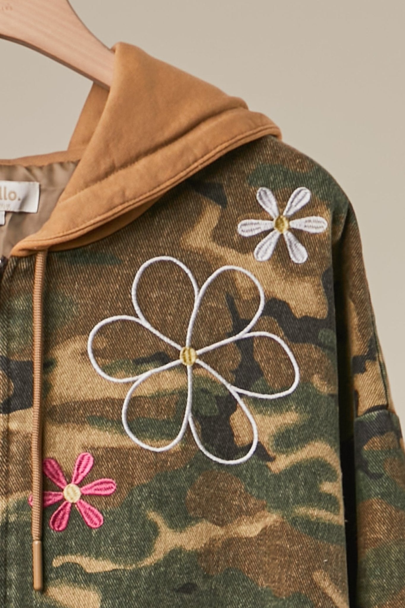 Roaming Daisy Camo Zip-Up Hoodie - Westly