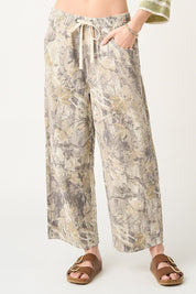 Scout Camo Print Barrel Leg Pants - Westly