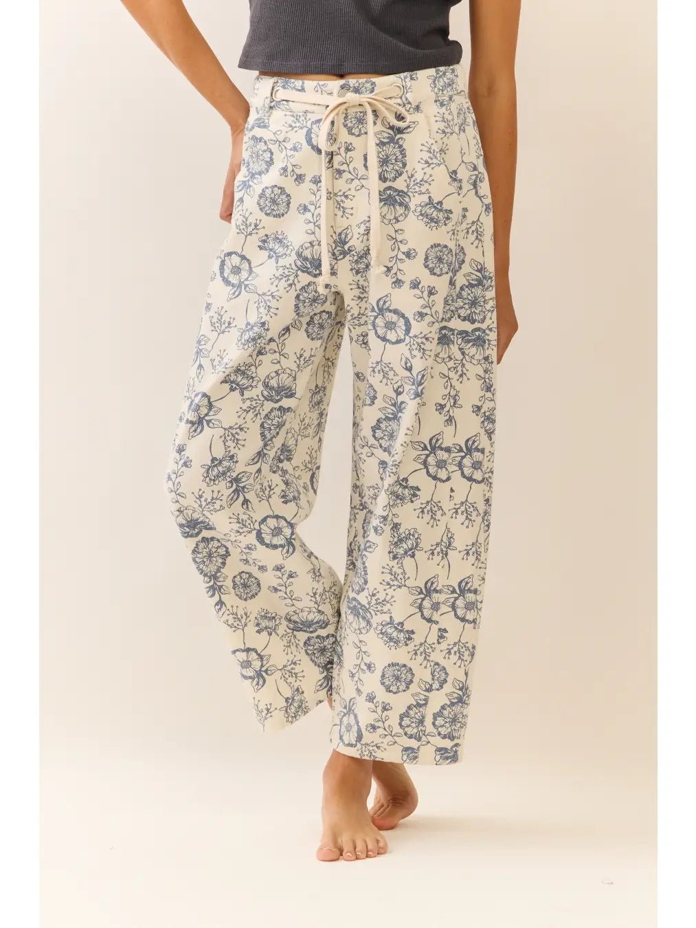 Shiloh Floral Printed Cropped Straight - Leg Pants - Westly