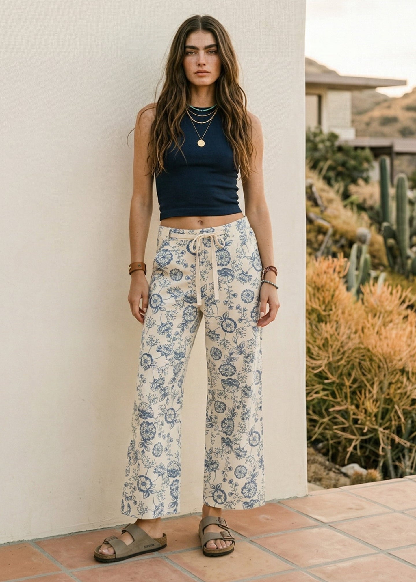 Shiloh Floral Printed Cropped Straight - Leg Pants - Westly