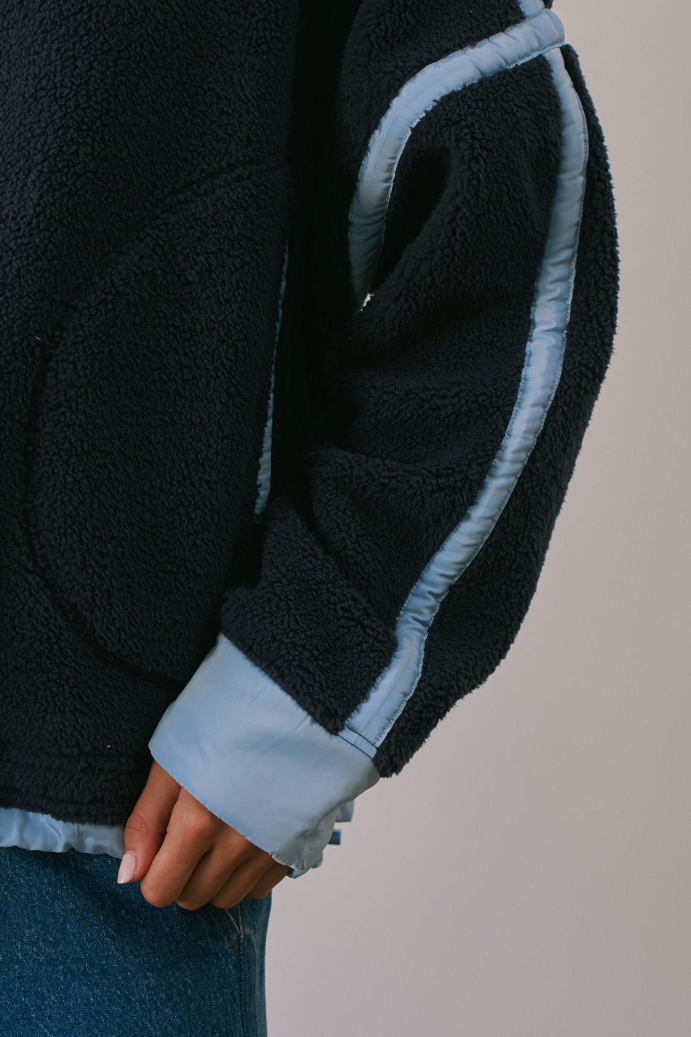 Ski Lodge Contrast Seam Half-Zip Sherpa - Westly