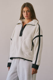 Ski Lodge Contrast Seam Half-Zip Sherpa - Westly