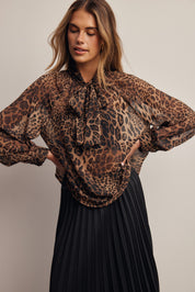 Spotted Hour Leopard Tie Neck Blouse in Leopard, photo 4