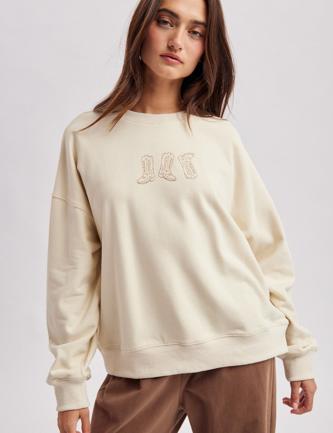 Spur Trail Boots Graphic Sweatshirt - Ecru Mocha