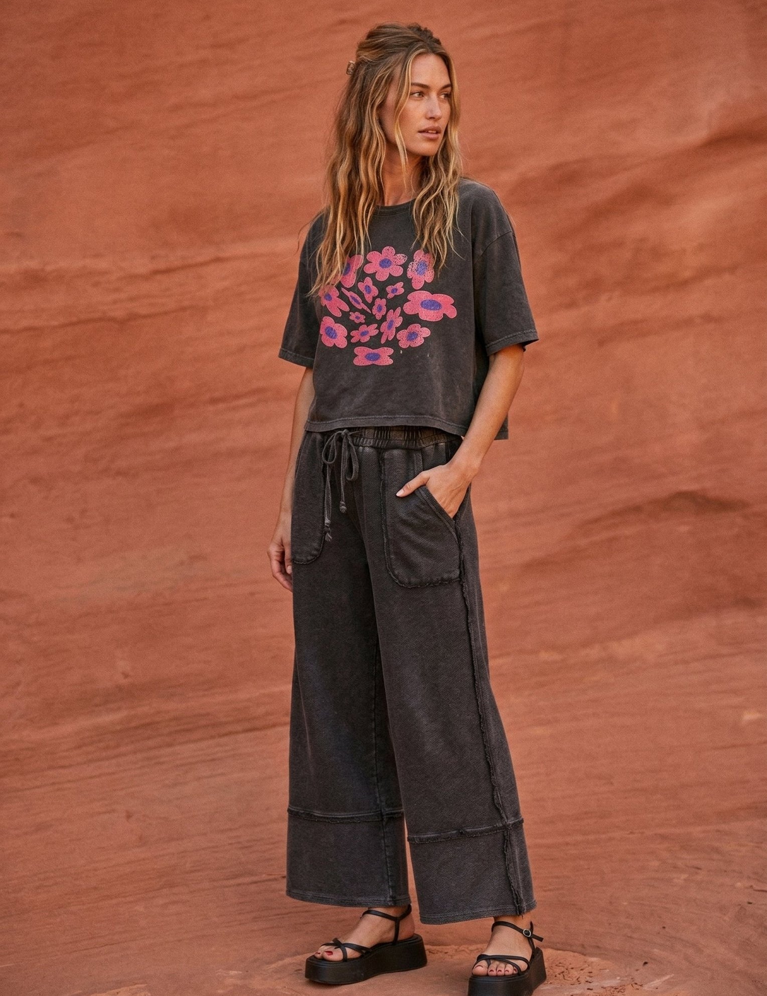 Stretched Flowers Mineral - Washed Cropped Graphic - Westly
