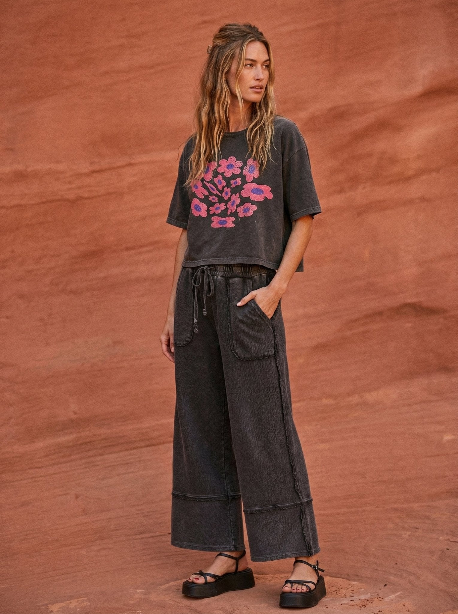 Stretched Flowers Mineral - Washed Cropped Graphic - Westly
