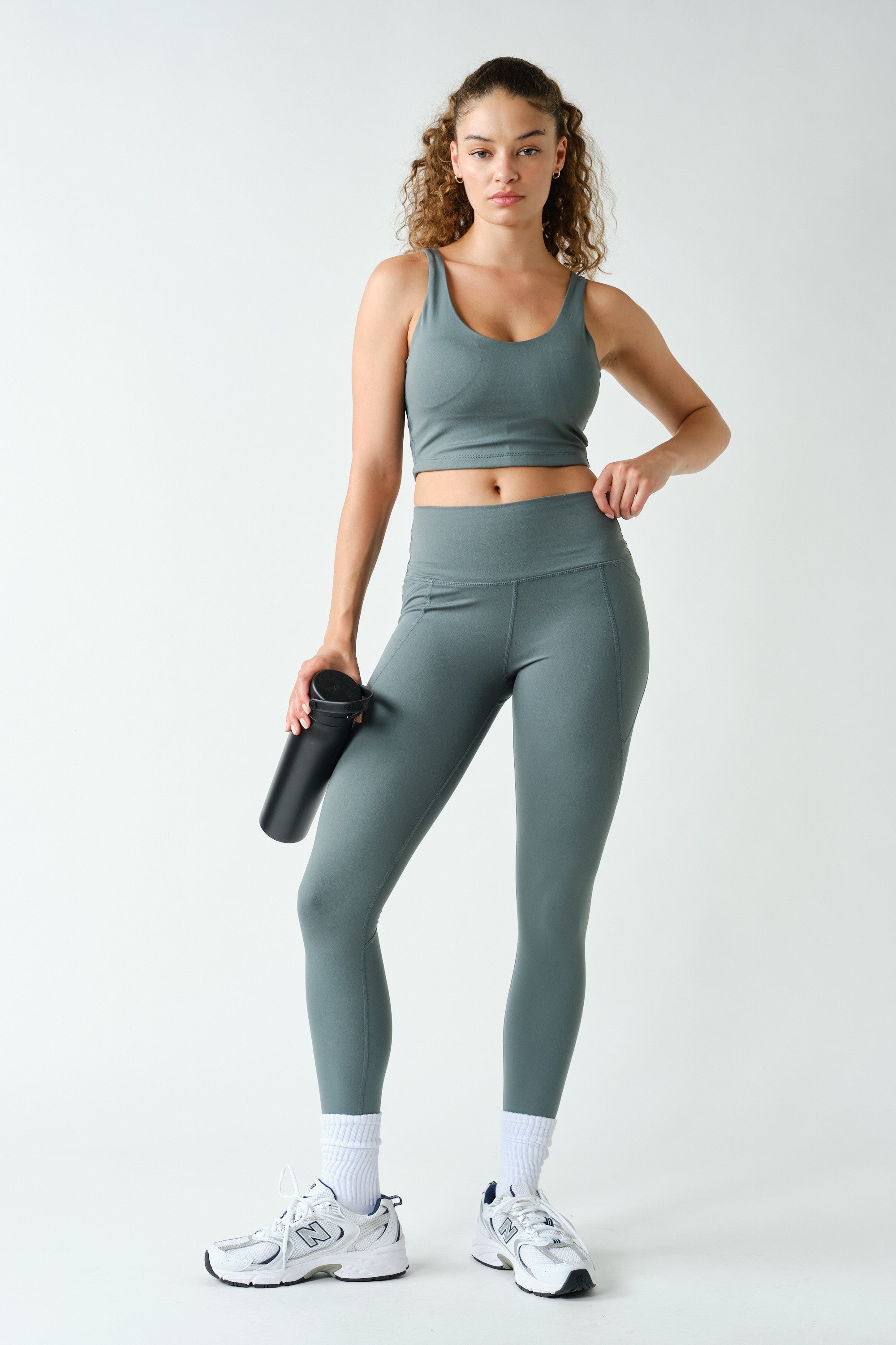 Sure Footed High Rise Sculpt Pocket Leggings in Eucalyptus, photo 4