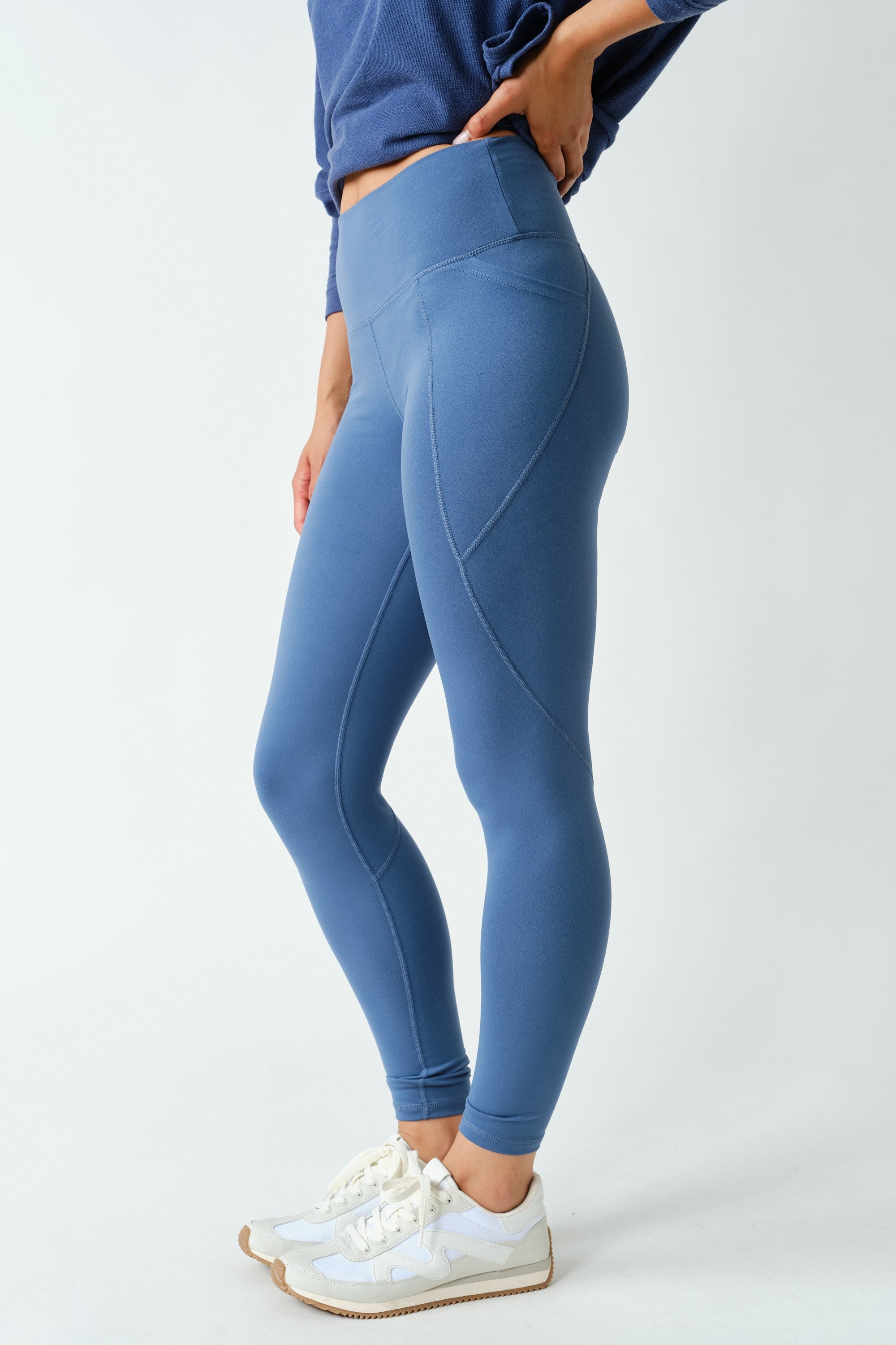 Sure Footed High Rise Sculpt Pocket Leggings in Ocean, photo 2