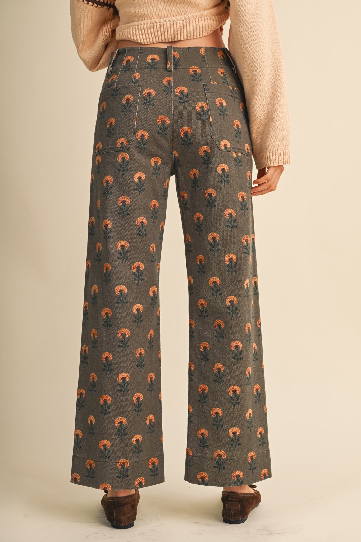 Sweetgrass Floral Wide Leg Cropped Pants in Olive Floral, photo 6