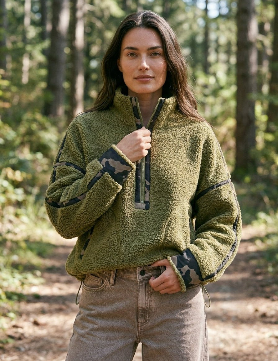 Tahoe Camo Contrast Fleece Pullover - Westly