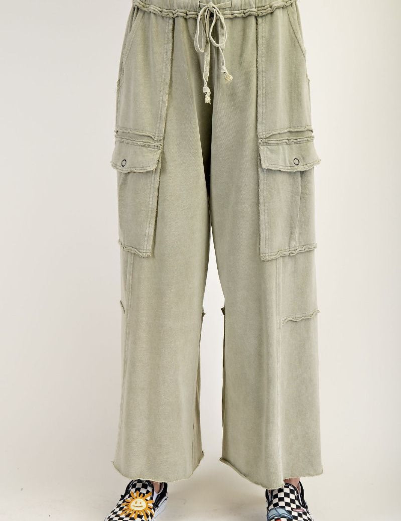 The Essential Mineral Washed Wide Leg Terry Cargo Pants - Westly