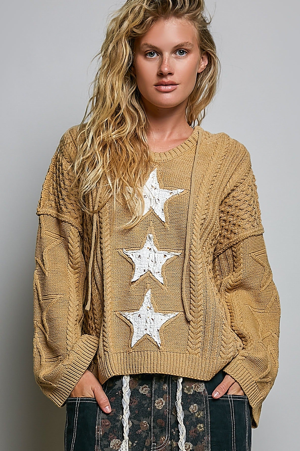 Three Wishes Hooded V-Neck Sweater - Westly
