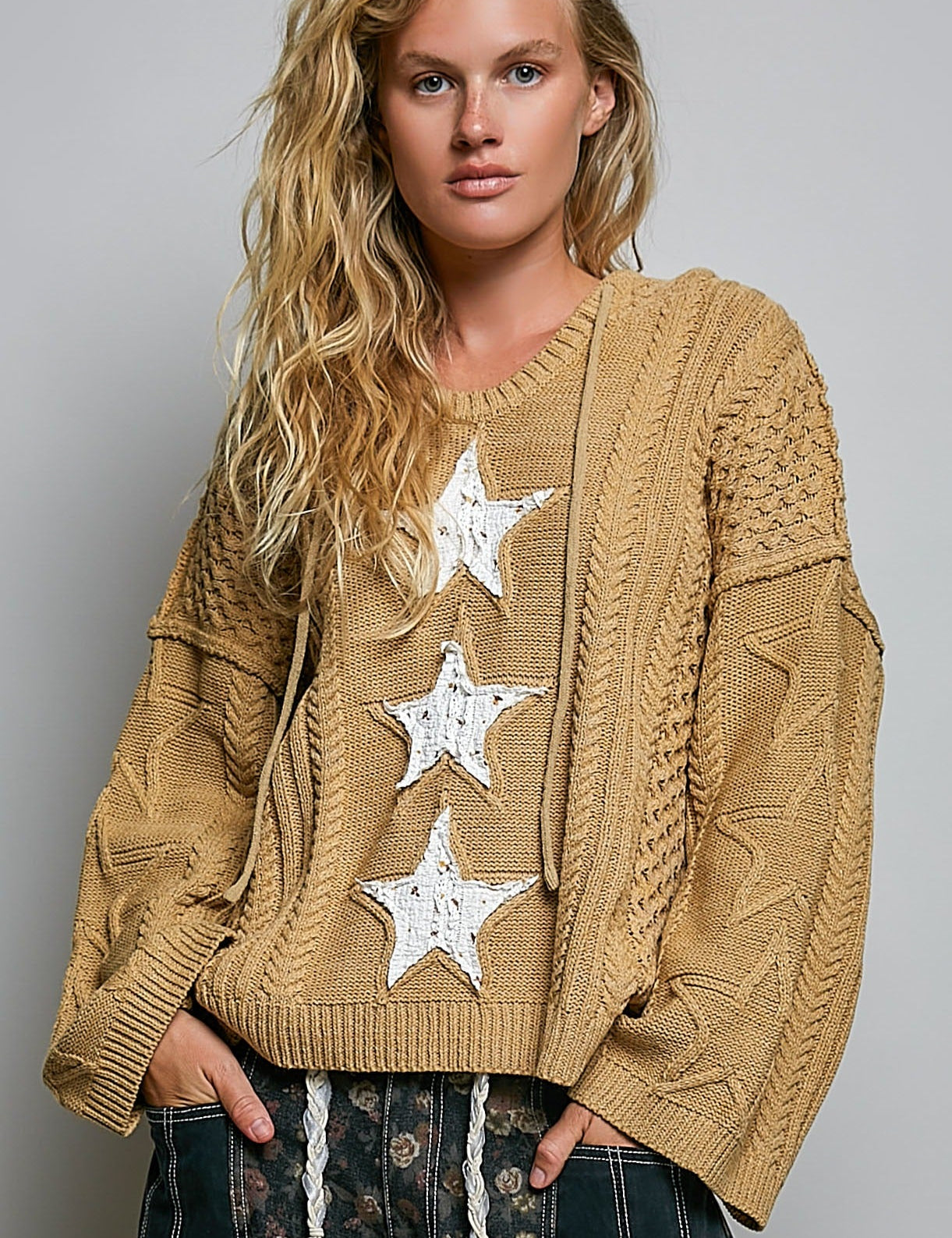 Three Wishes Hooded V-Neck Sweater - Westly