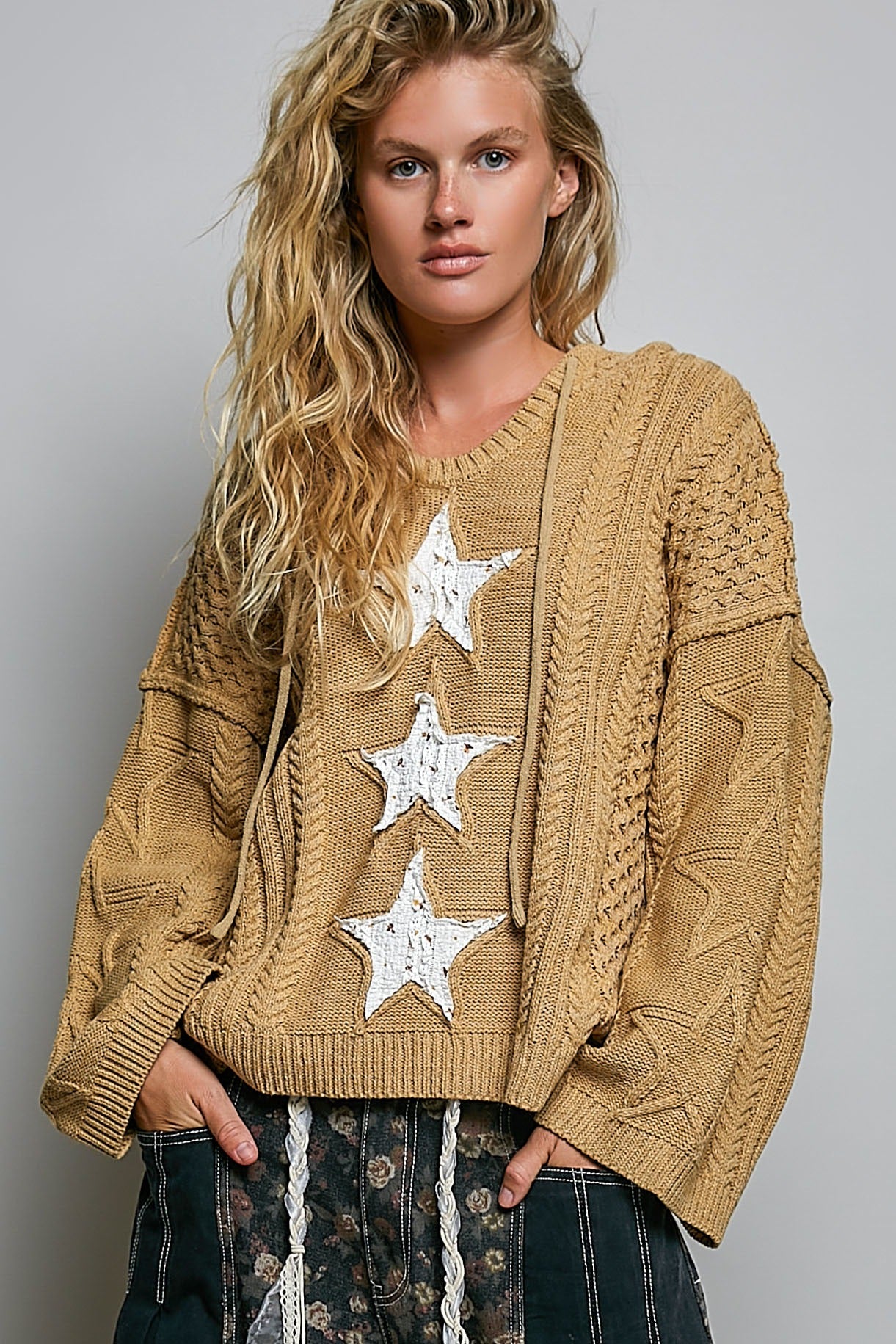 Three Wishes Hooded V-Neck Sweater - Westly