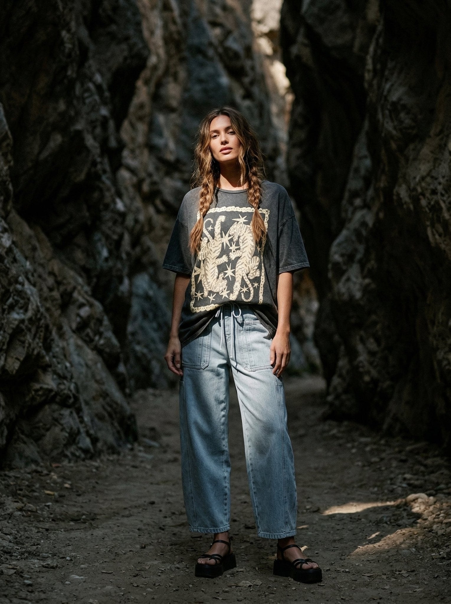 Tigers and Stars Vintage - Wash Oversized Graphic Tee - Westly
