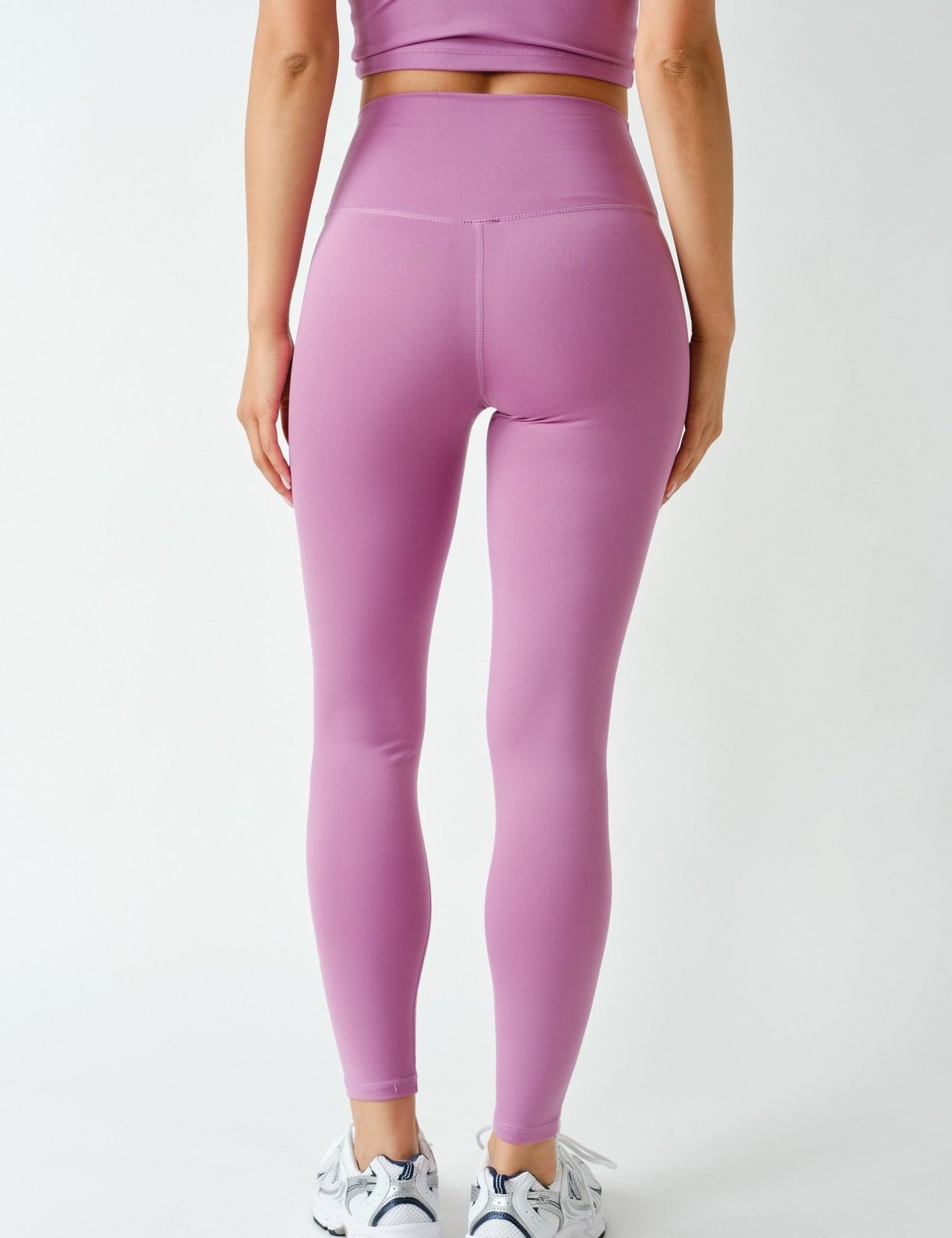 True Form Contour Seam Leggings - Westly