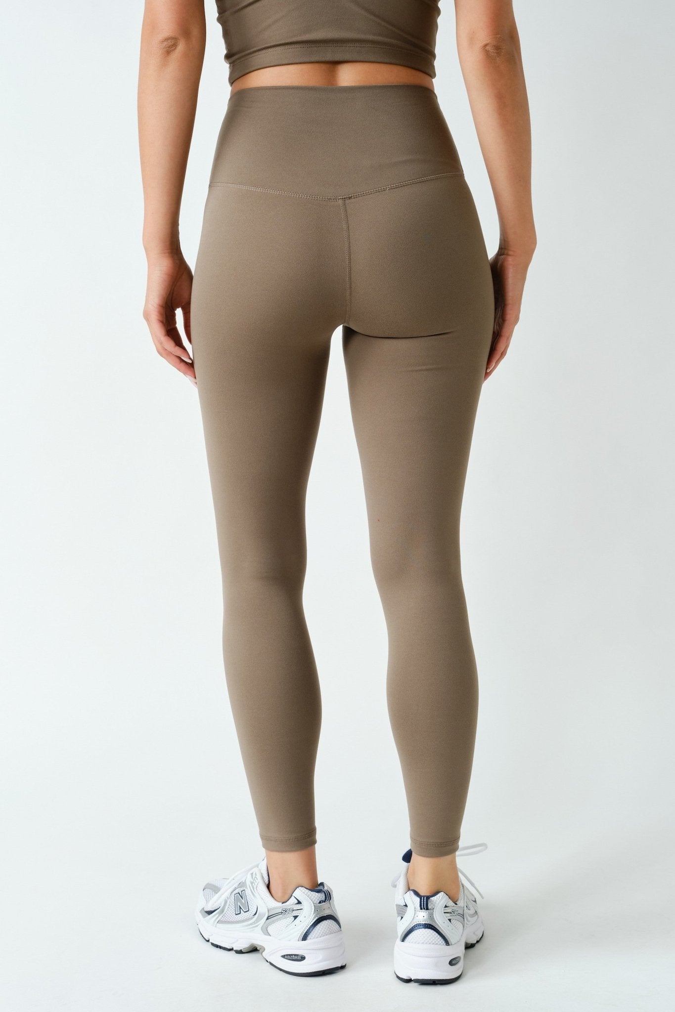 True Form Contour Seam Leggings - Westly
