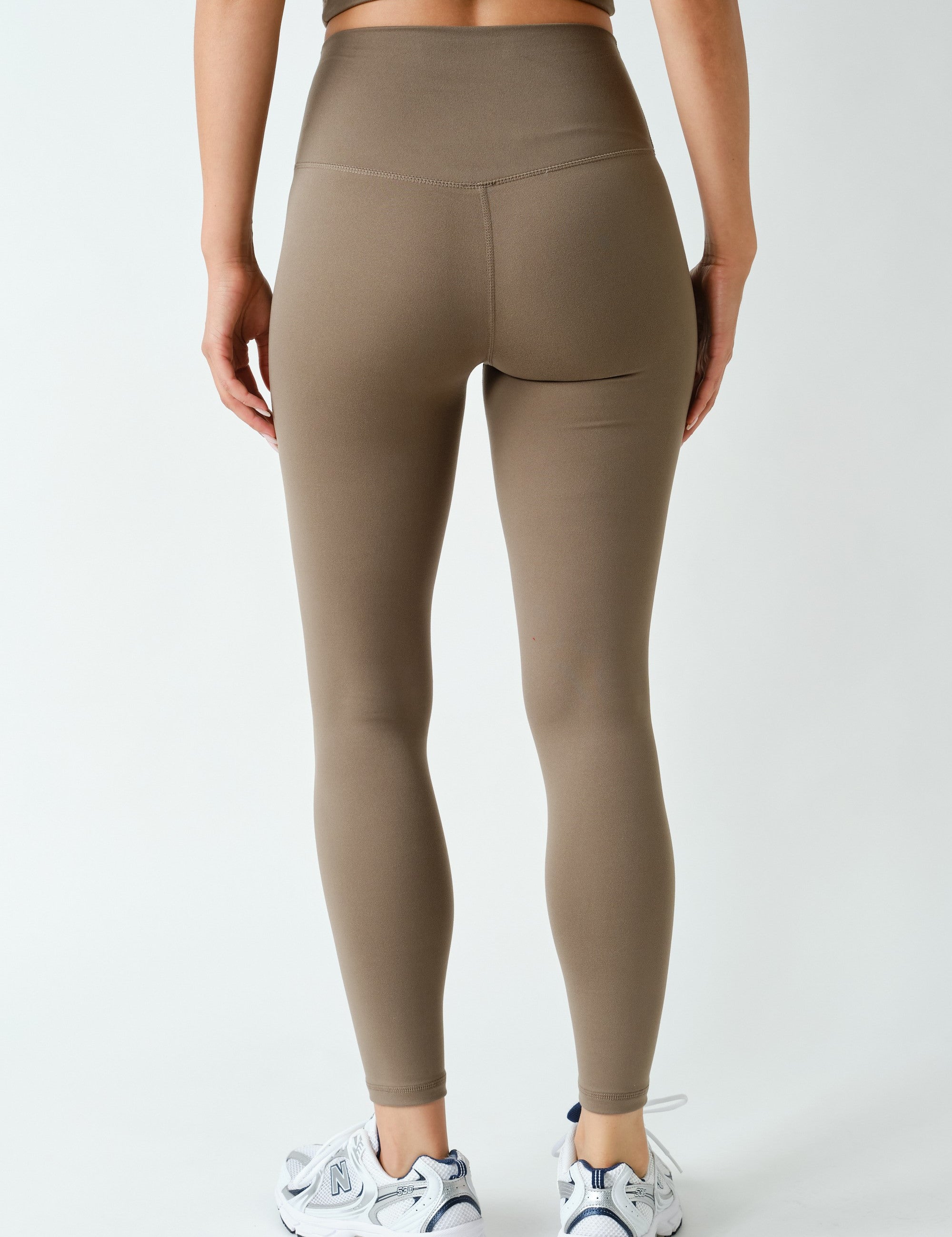 True Form Contour Seam Leggings in Truffle, photo 2