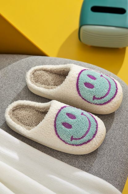 Upbeat Smiley Face Slippers - White Sky Blue - product photo 01