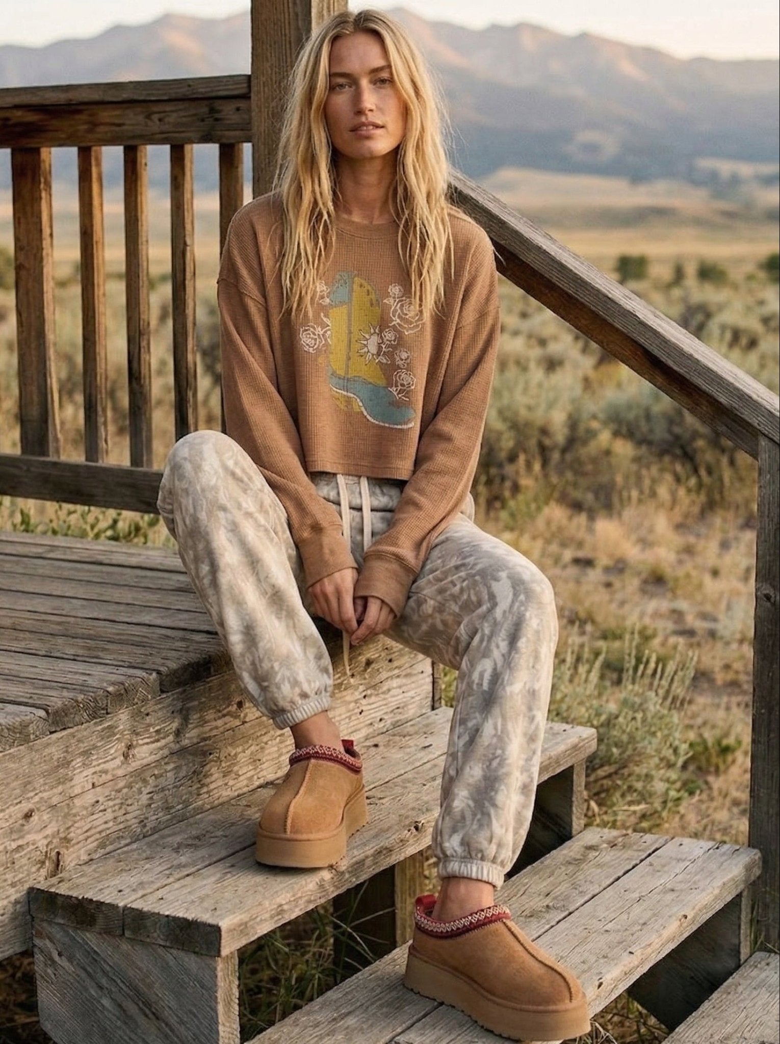 Western Blooms Cropped Thermal Graphic Top - Westly