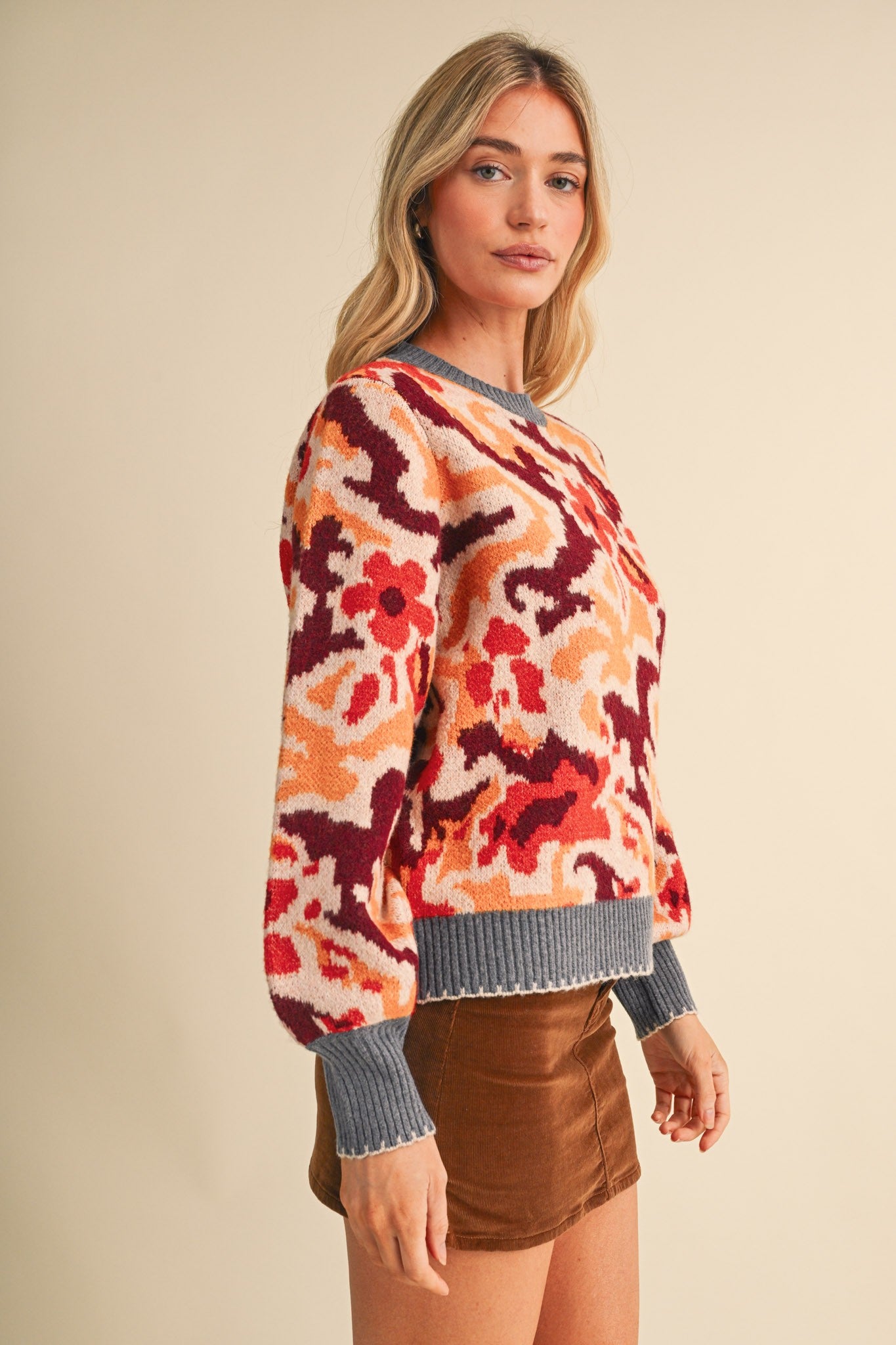 Wildbloom Abstract Floral Sweater - Charcoal Ginger