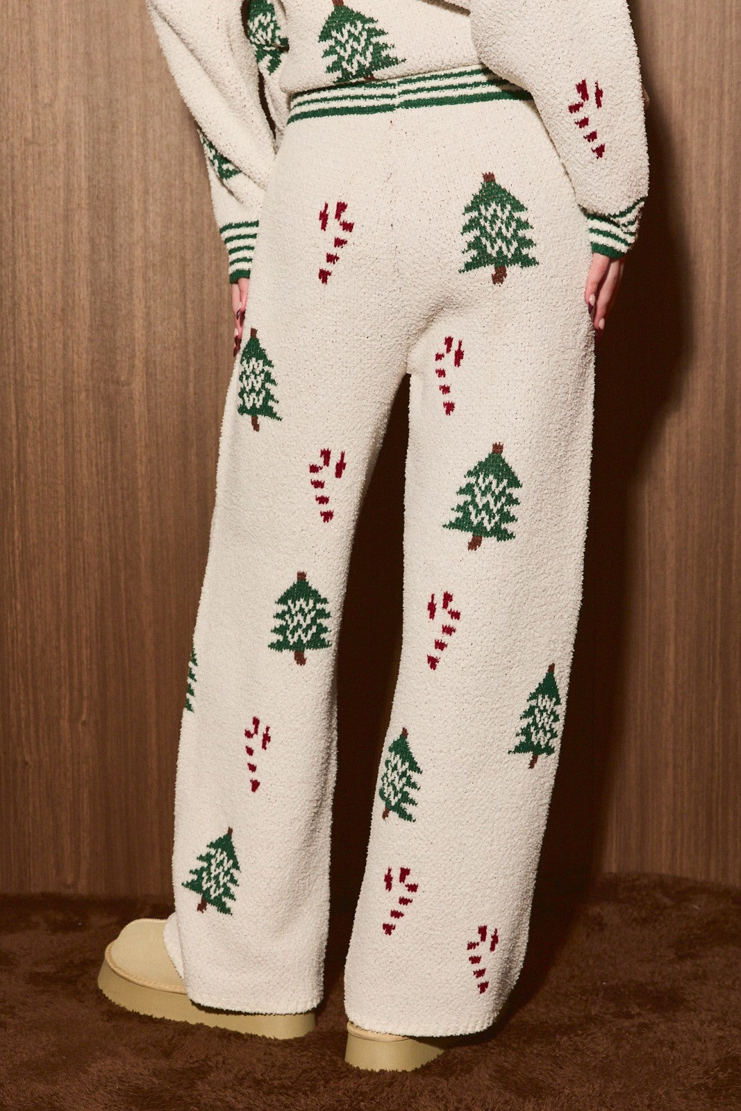 Winter Break Christmas Tree Knit Lounge Pants in Cream Green — product photo 04